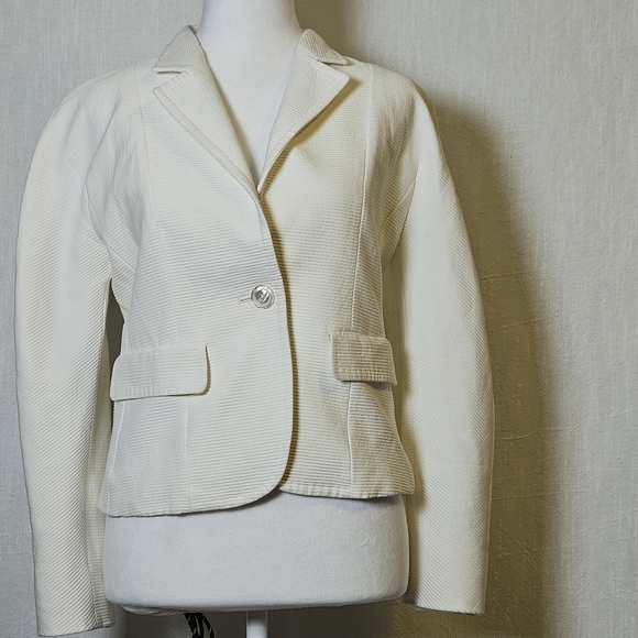 Max Mara Ribbed White Blazer Pearl Button Closure Sz 4 Business Casual,Classic - Picture 1 of 12